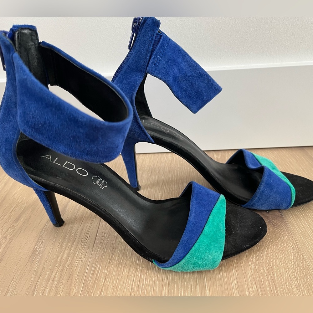 Aldo suede heels